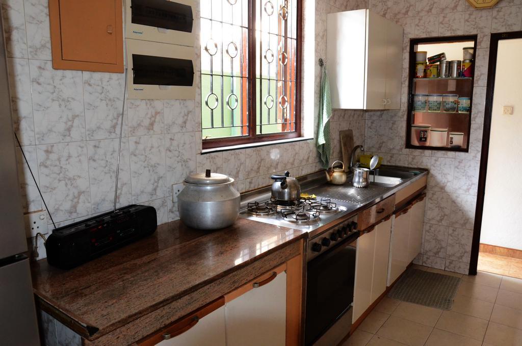 Gondolas Holiday Lanka Ragama Екстер'єр фото